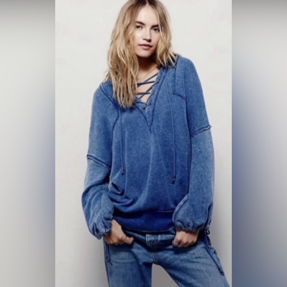 Free People Winston Lace Up Hoodie Distressed Adjustable Tie Cuffs Blue MEDIUM - Picture 9 of 9